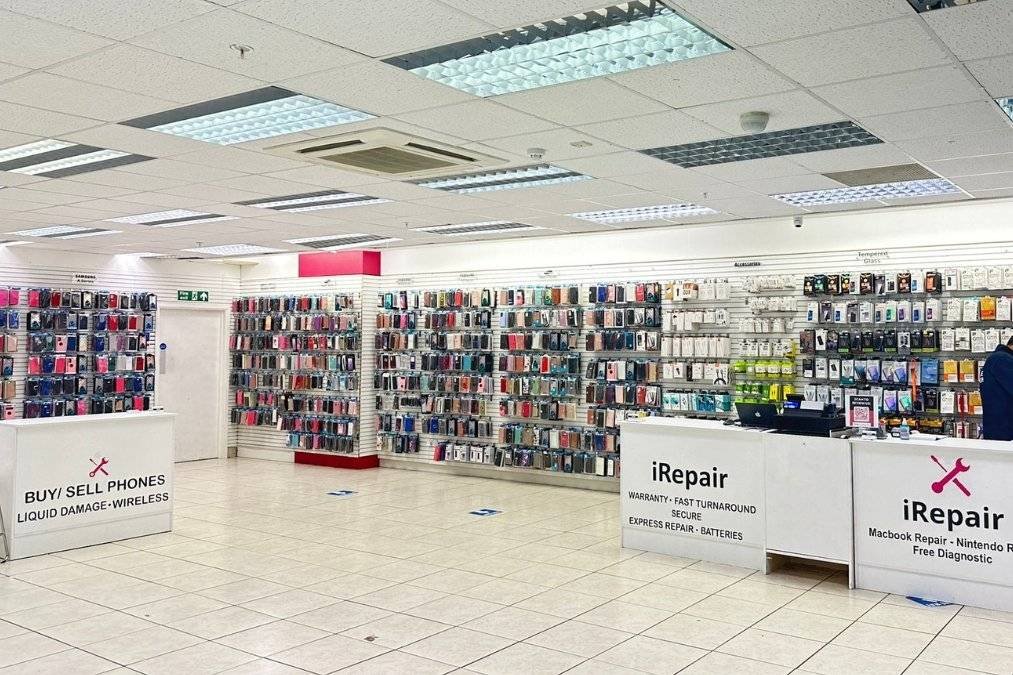 Home 23 Inside pic of iRepair Mobile basingstoke's outlet